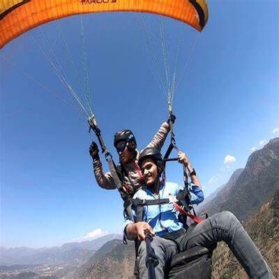 Paragliding Maldevta